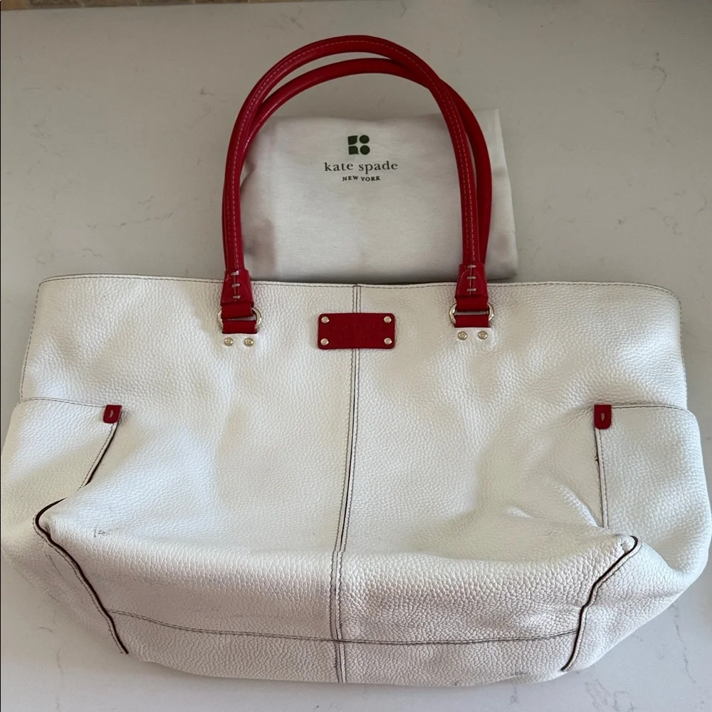 ♠️Kate Spade Cream and Orange handle and accents Tote Bag ✨
